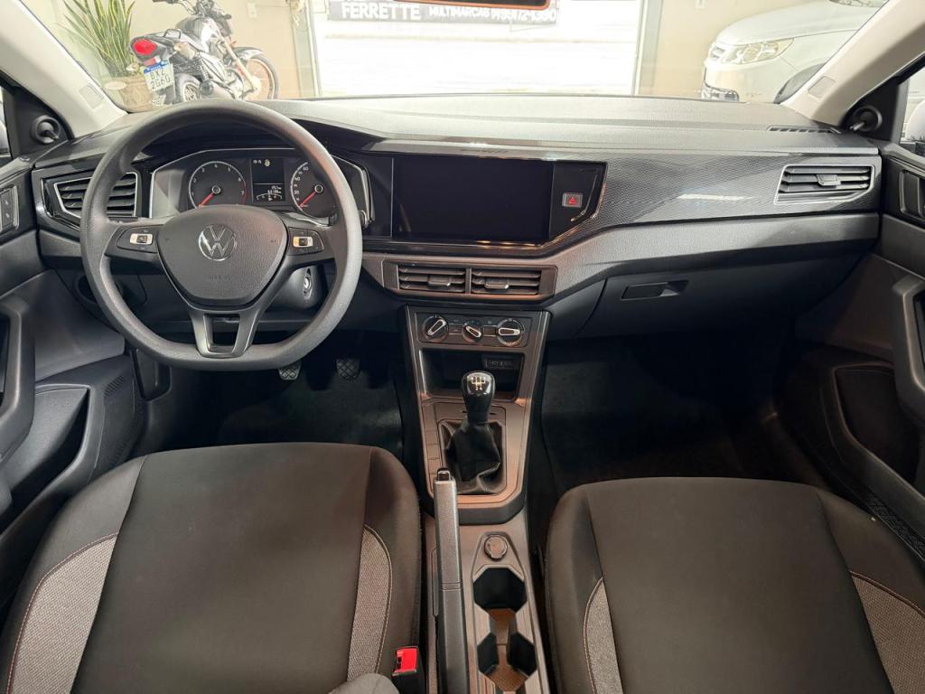 VOLKSWAGEN Polo Hatch - Foto