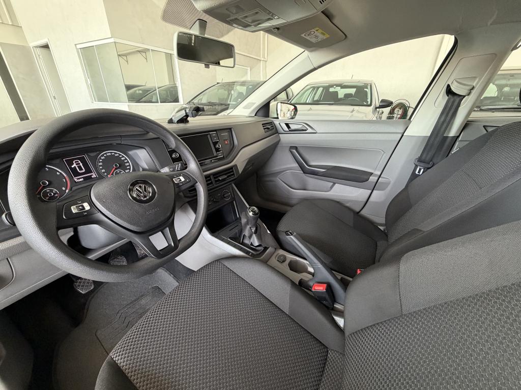 VOLKSWAGEN Polo Hatch - Foto