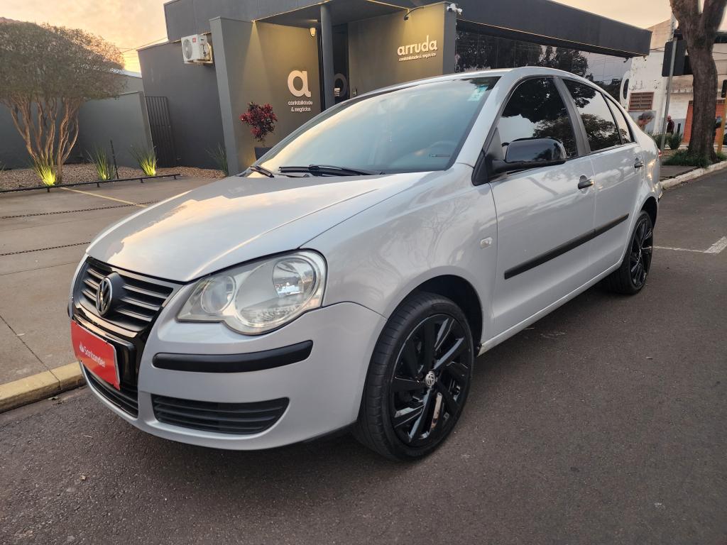 VOLKSWAGEN Polo Sedan