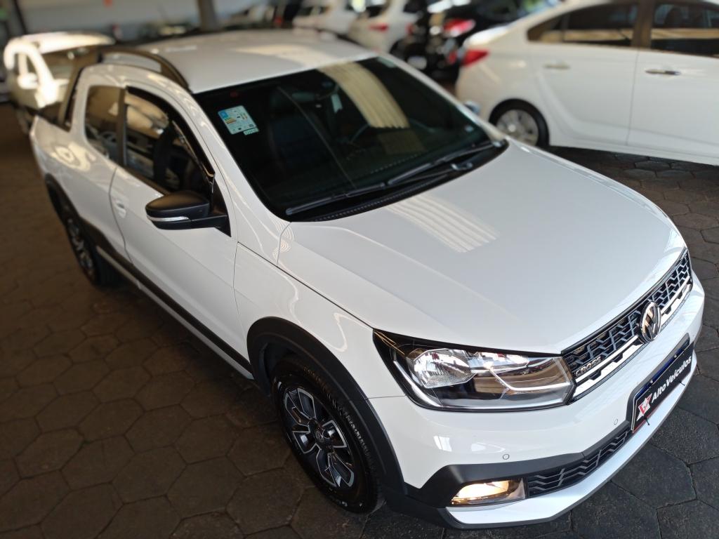VOLKSWAGEN Saveiro - Foto