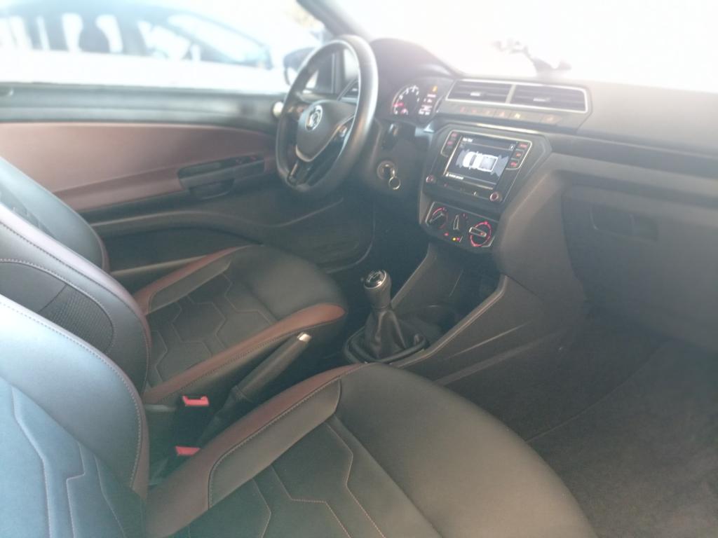 VOLKSWAGEN Saveiro - Foto