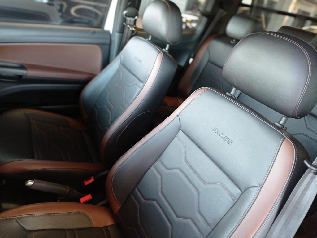 VOLKSWAGEN Saveiro - Foto