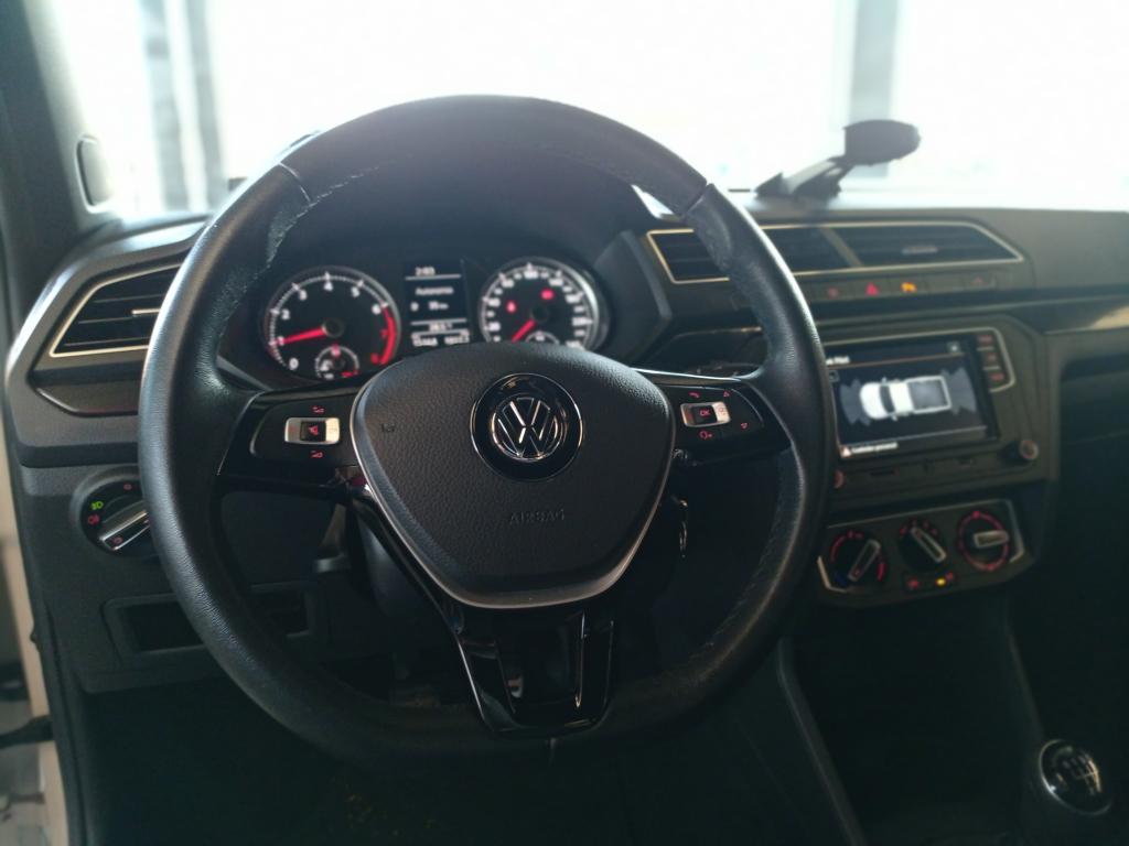 VOLKSWAGEN Saveiro - Foto