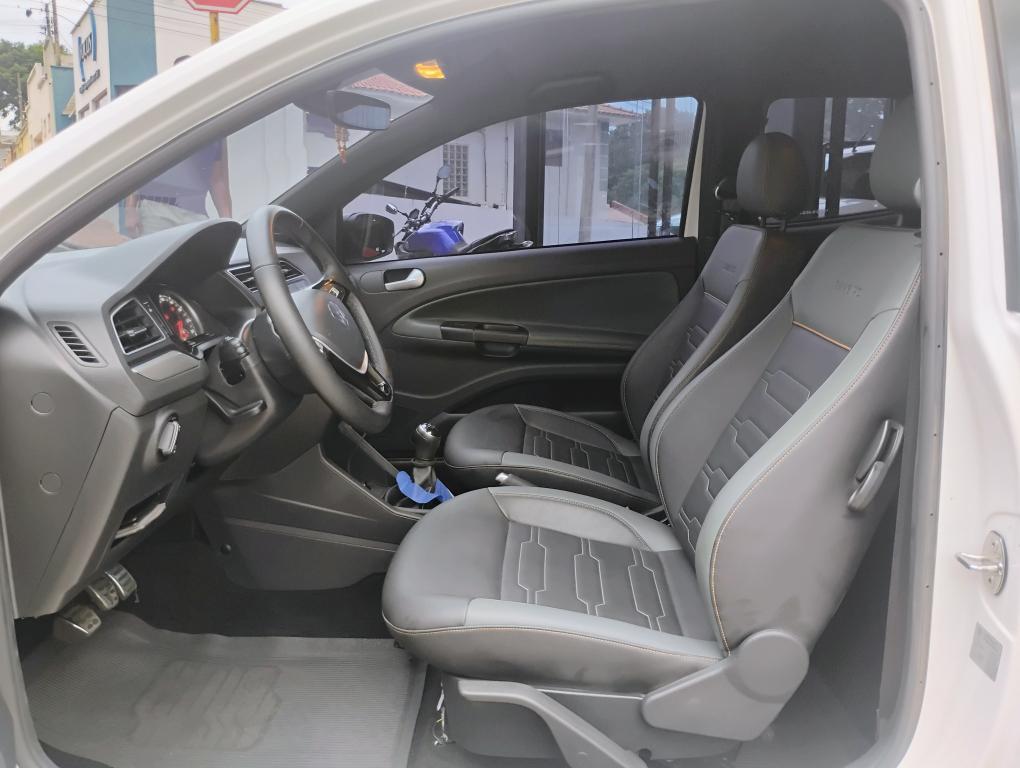 VOLKSWAGEN Saveiro - Foto