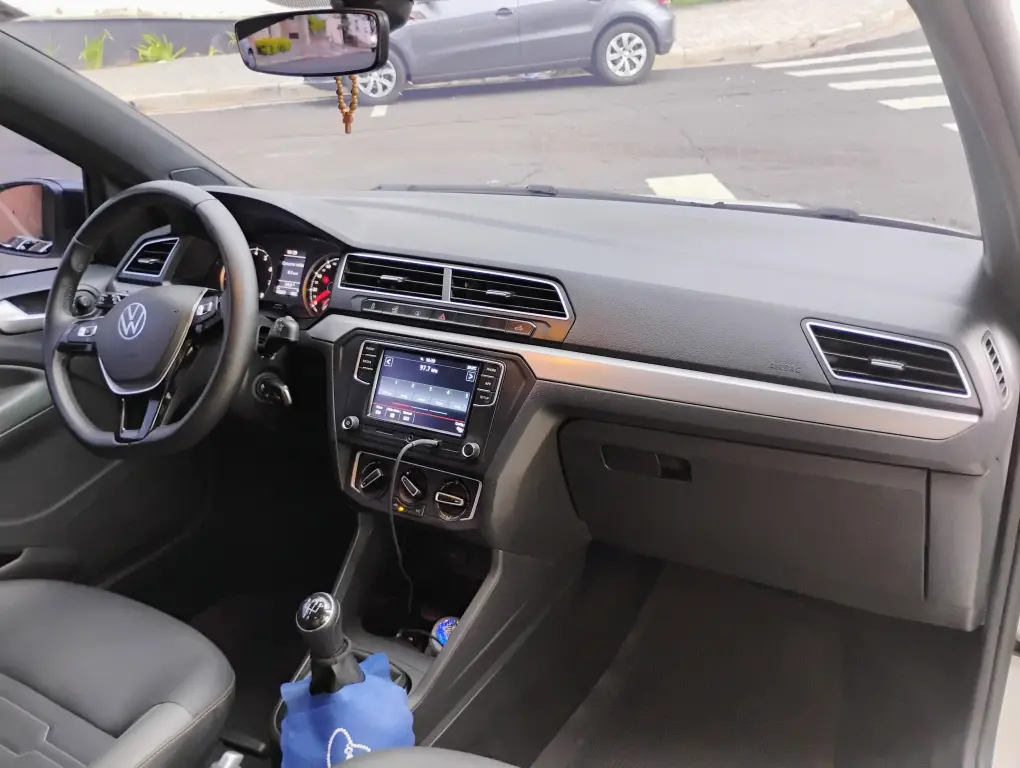 VOLKSWAGEN Saveiro - Foto