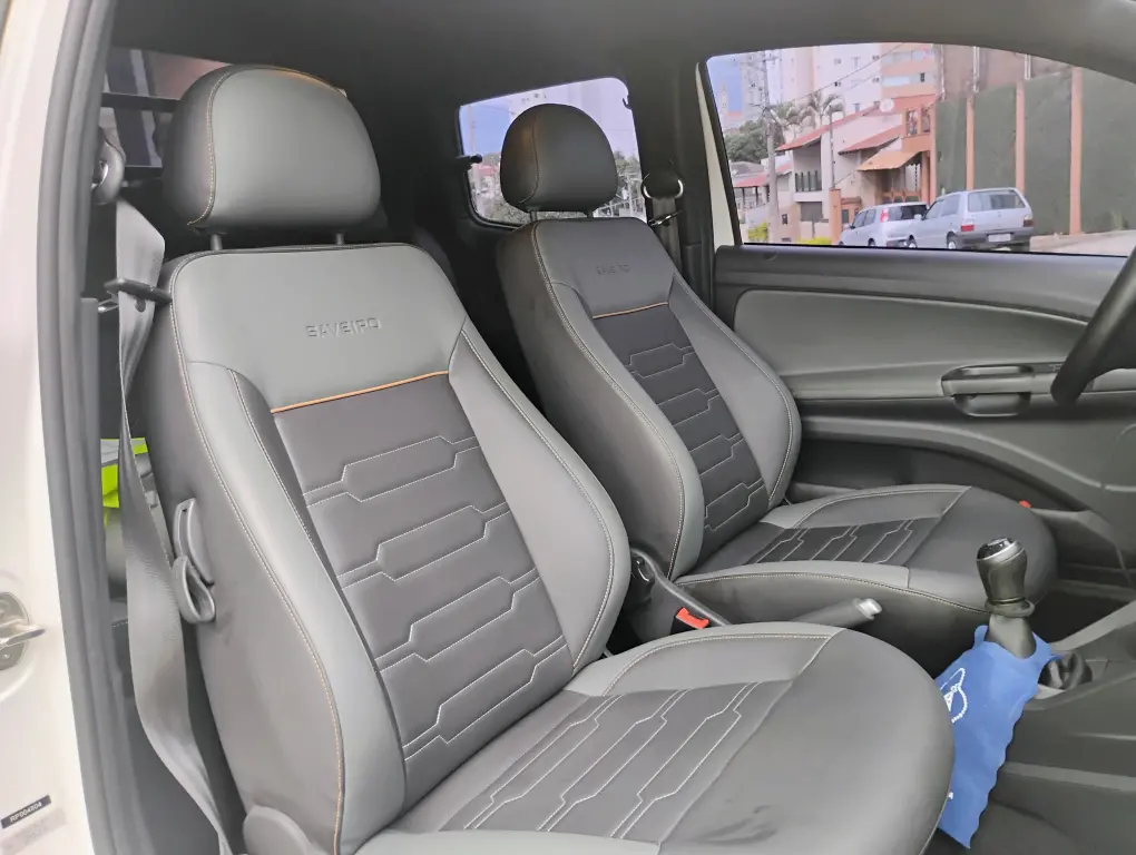 VOLKSWAGEN Saveiro - Foto