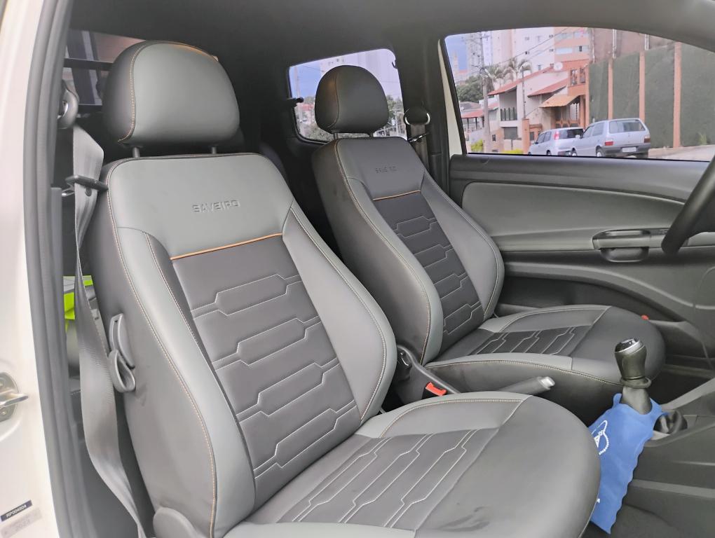 VOLKSWAGEN Saveiro - Foto