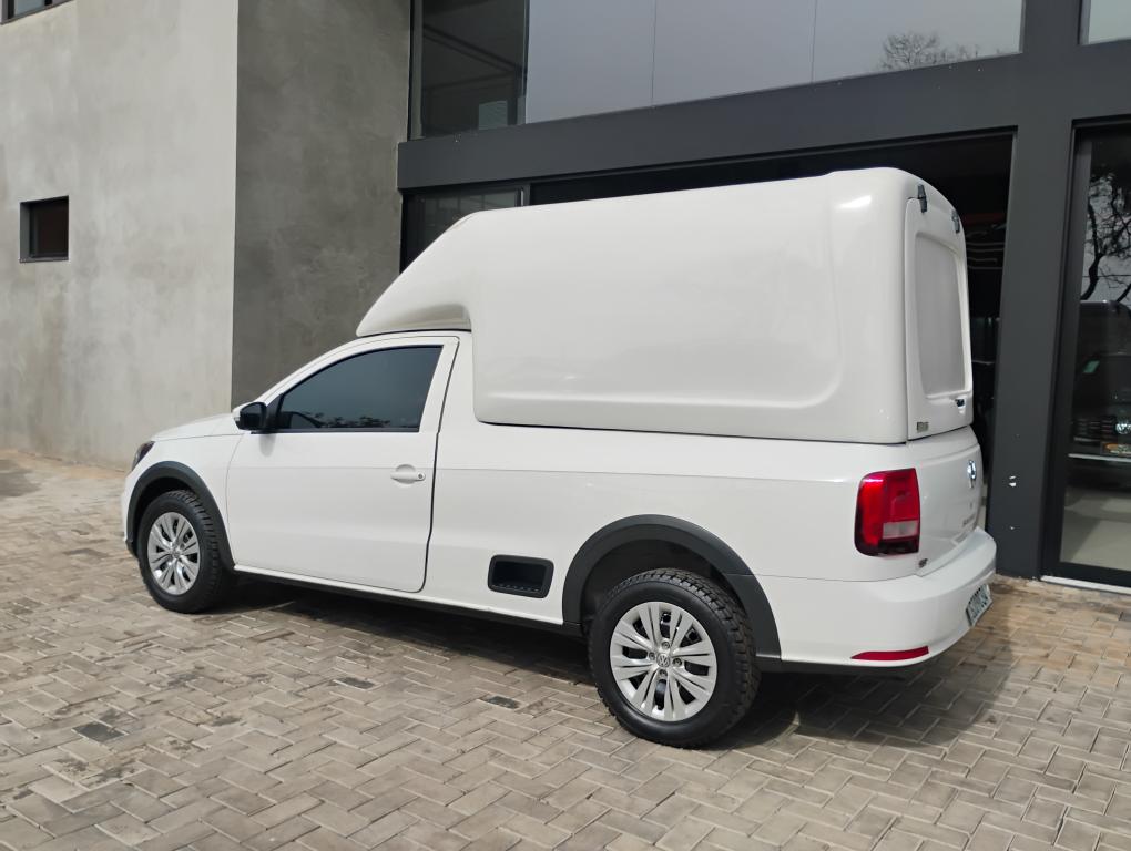 VOLKSWAGEN Saveiro - Foto