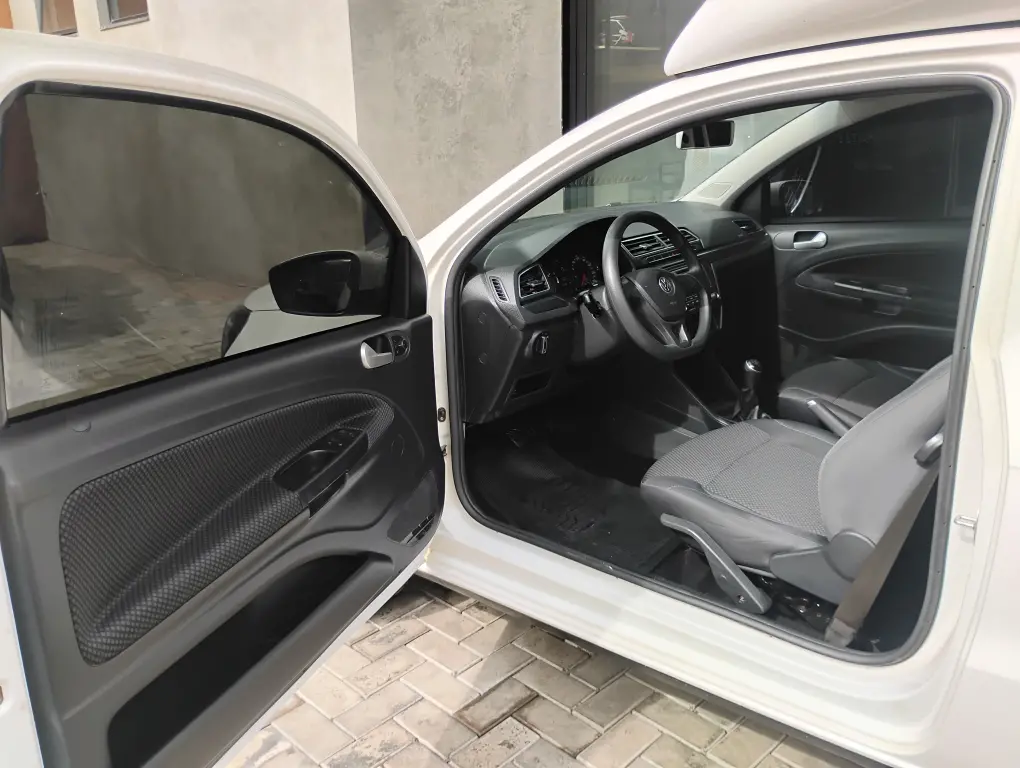 VOLKSWAGEN Saveiro - Foto