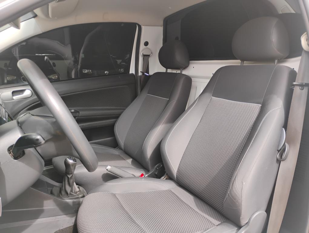 VOLKSWAGEN Saveiro - Foto