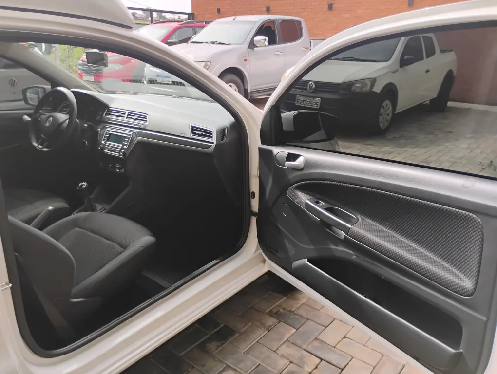 VOLKSWAGEN Saveiro - Foto