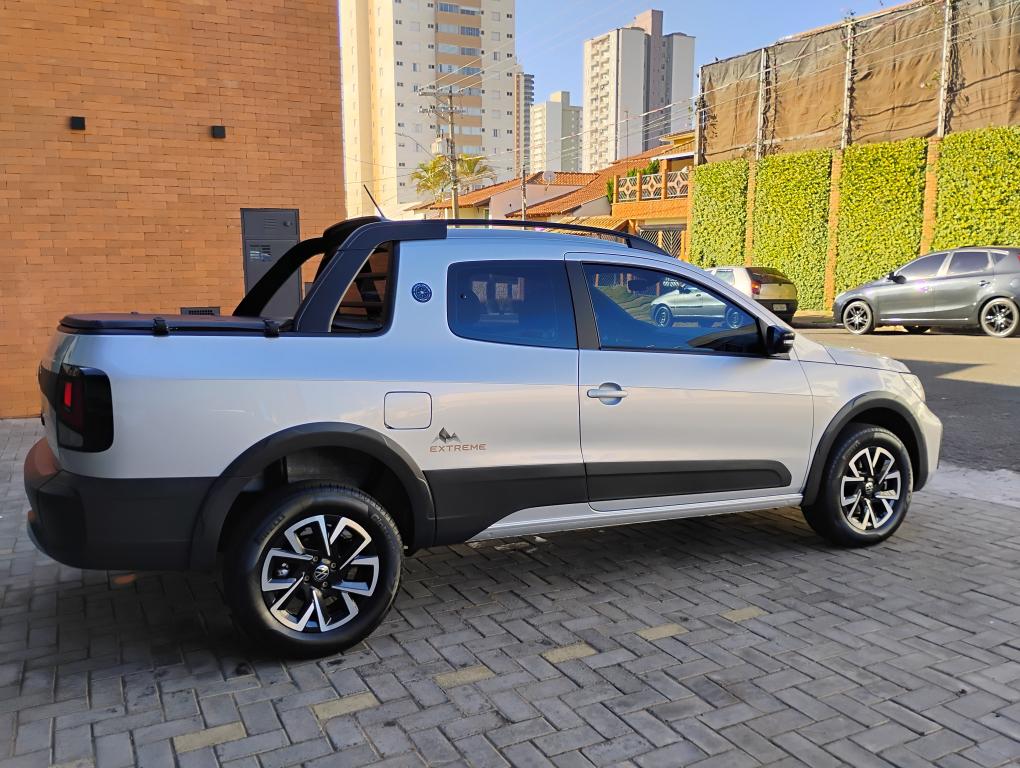 VOLKSWAGEN Saveiro - Foto