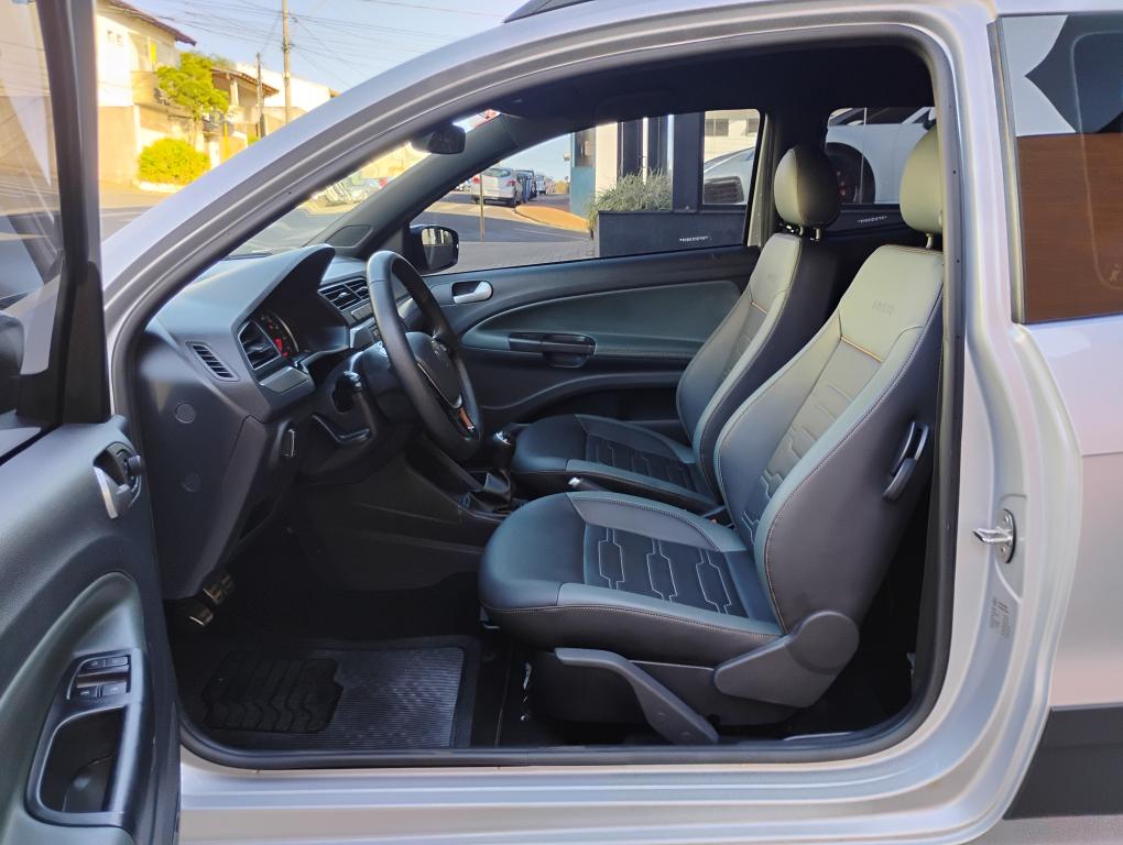 VOLKSWAGEN Saveiro - Foto