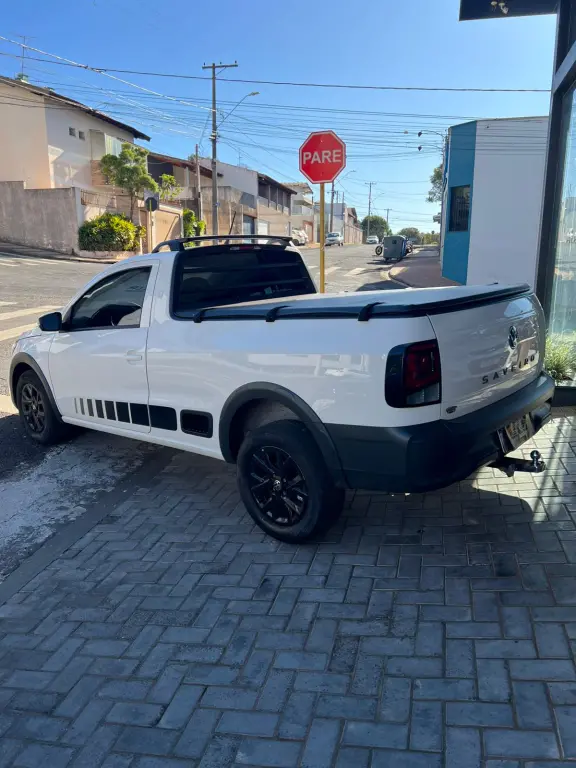 VOLKSWAGEN Saveiro - Foto