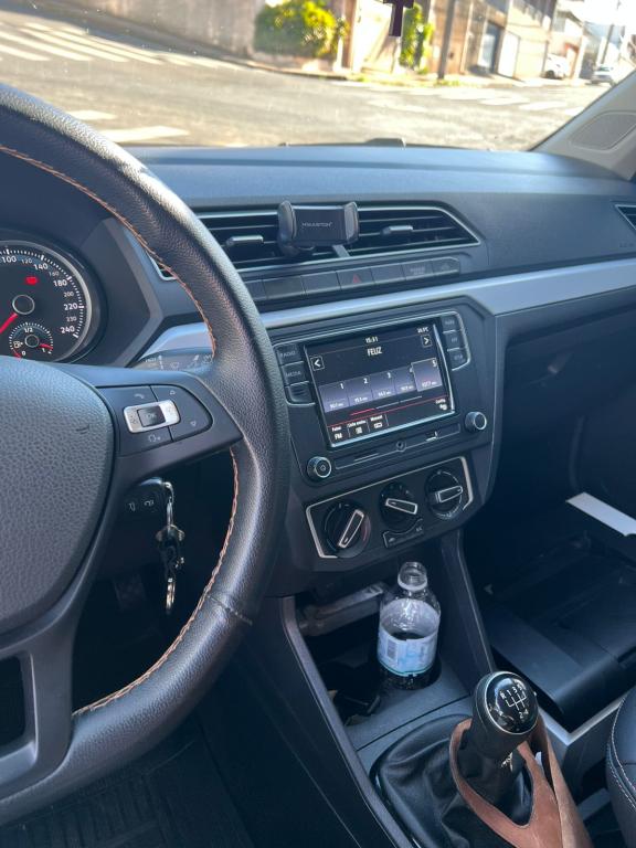 VOLKSWAGEN Saveiro - Foto