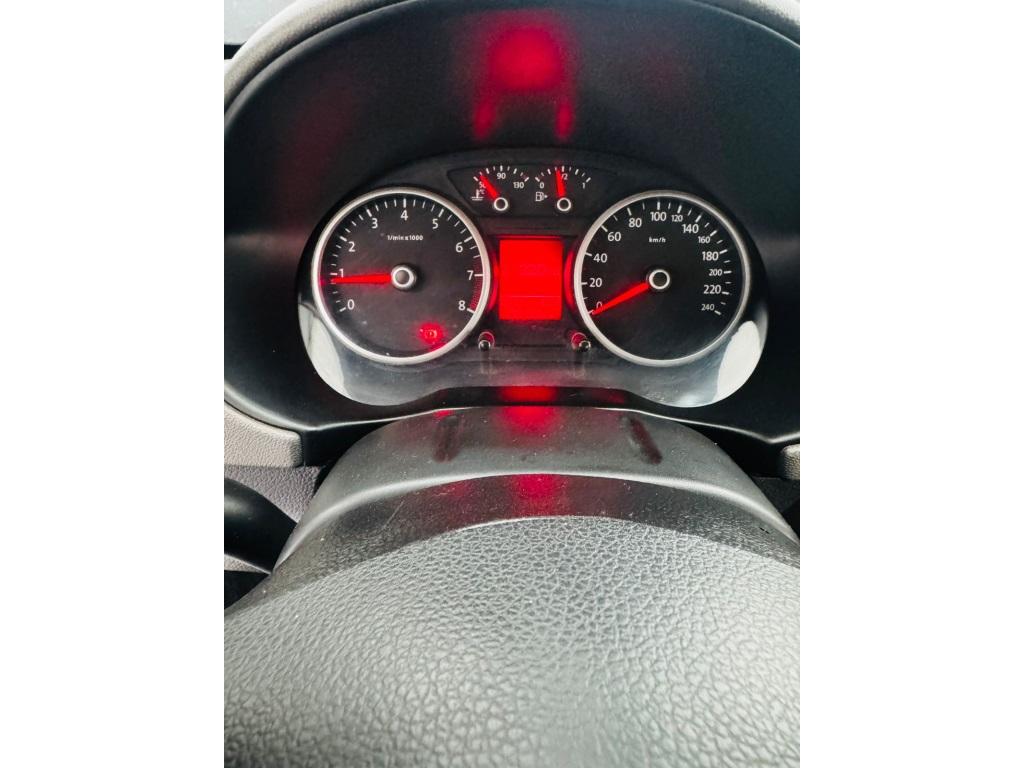 VOLKSWAGEN Saveiro - Foto