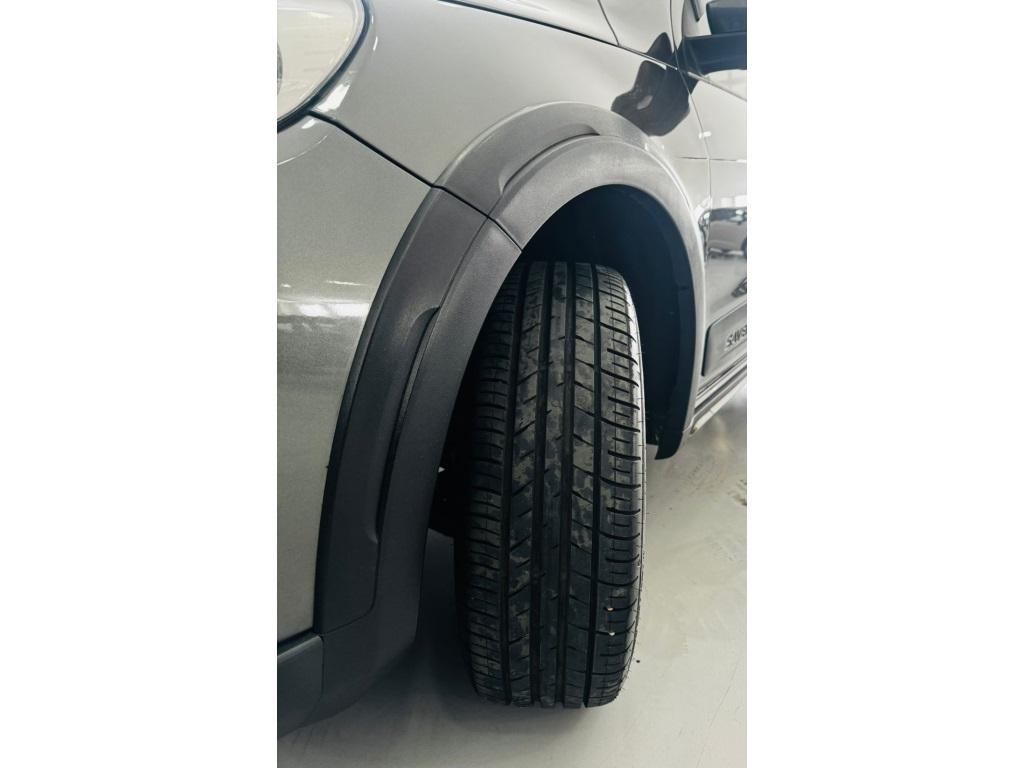 VOLKSWAGEN Saveiro - Foto