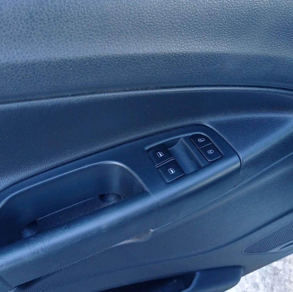 VOLKSWAGEN Saveiro - Foto