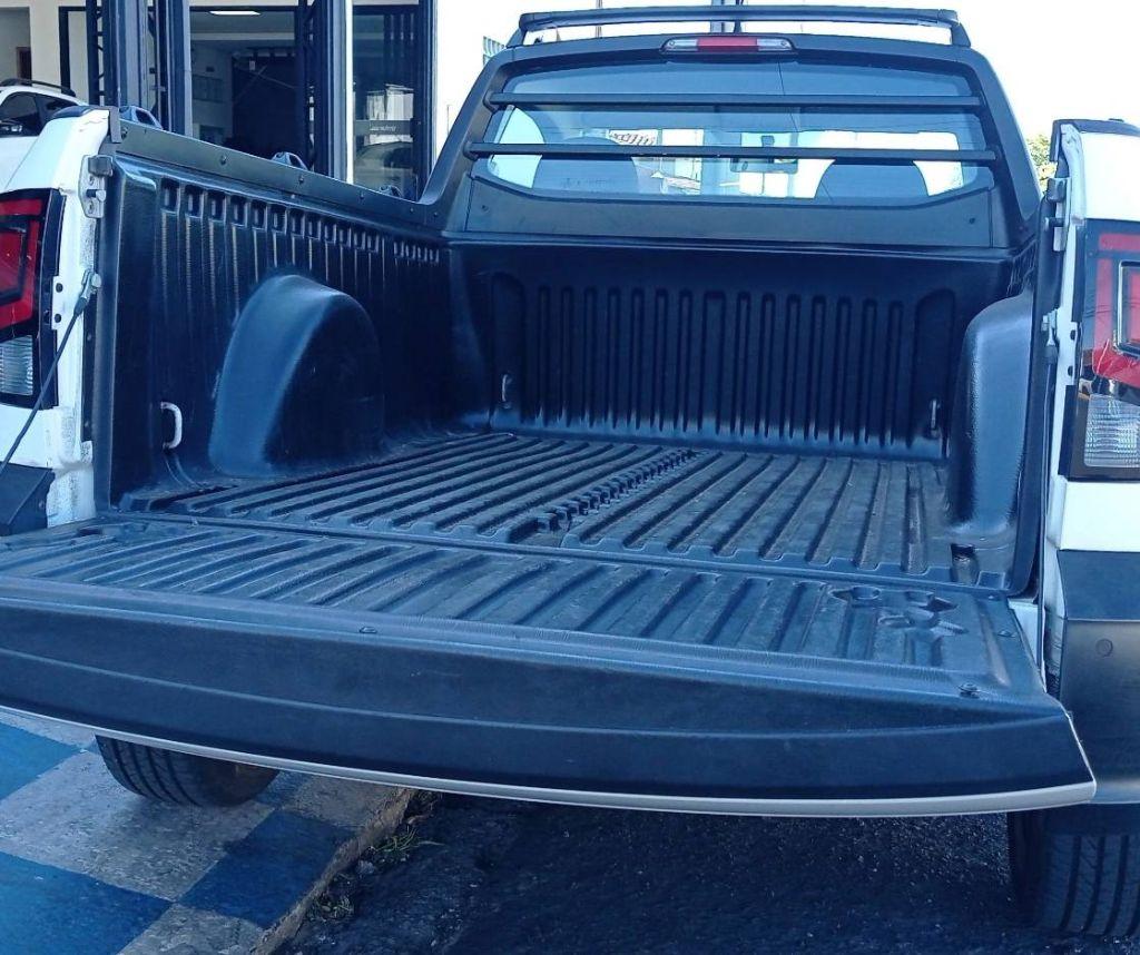 VOLKSWAGEN Saveiro - Foto