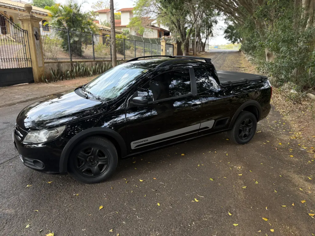 VOLKSWAGEN Saveiro - Foto