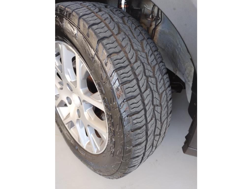 VOLKSWAGEN Saveiro - Foto