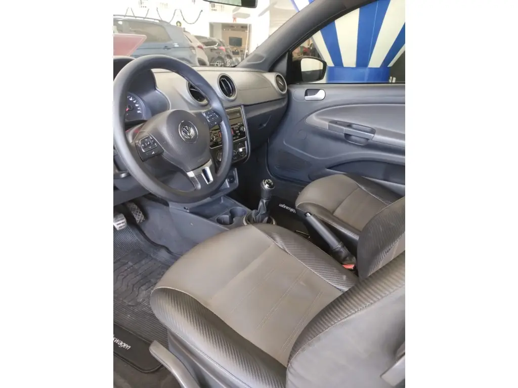 VOLKSWAGEN Saveiro - Foto
