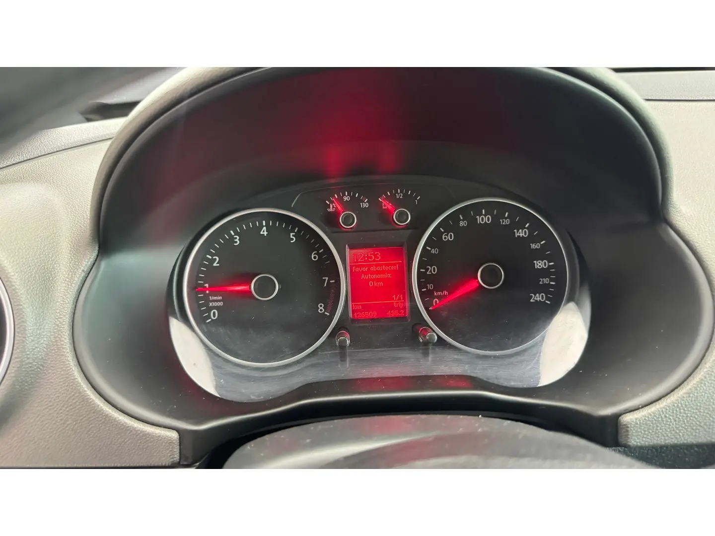 VOLKSWAGEN Saveiro - Foto