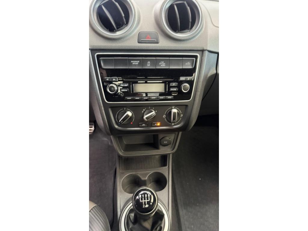 VOLKSWAGEN Saveiro - Foto