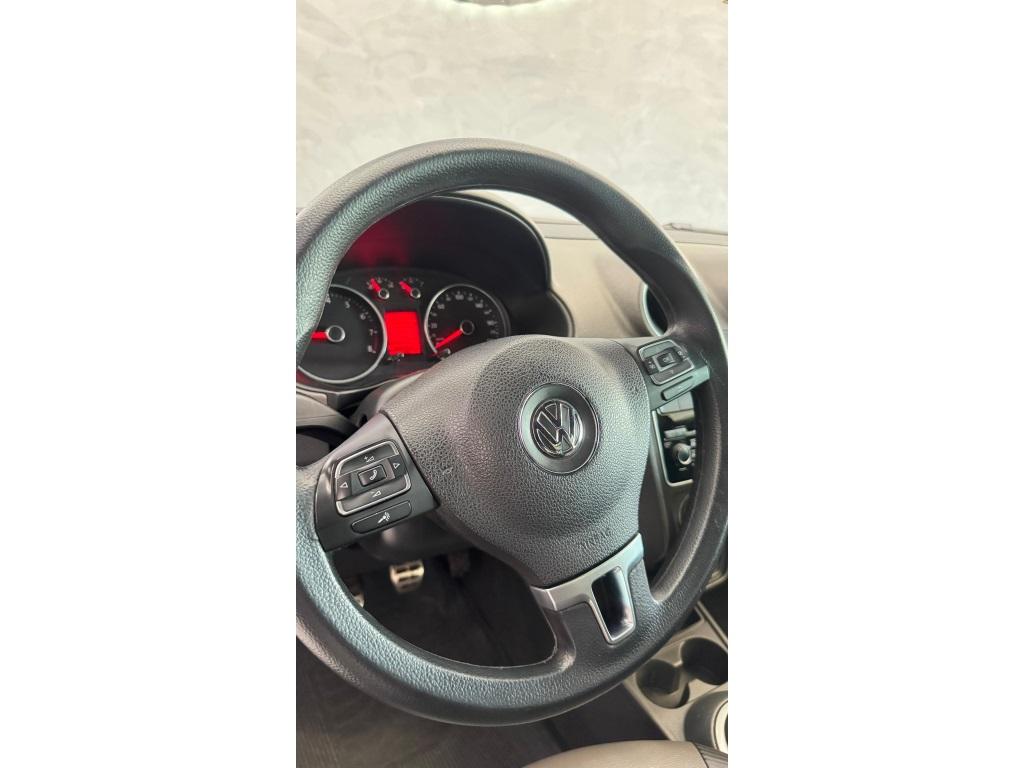 VOLKSWAGEN Saveiro - Foto
