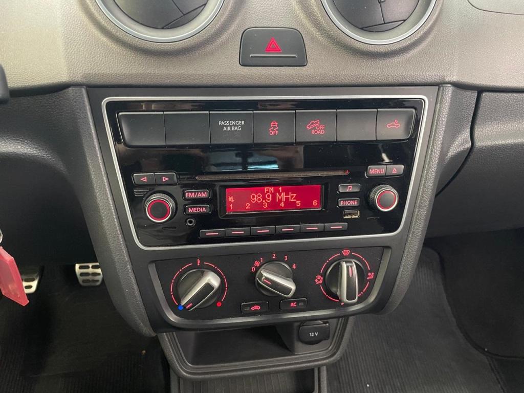 VOLKSWAGEN Saveiro - Foto