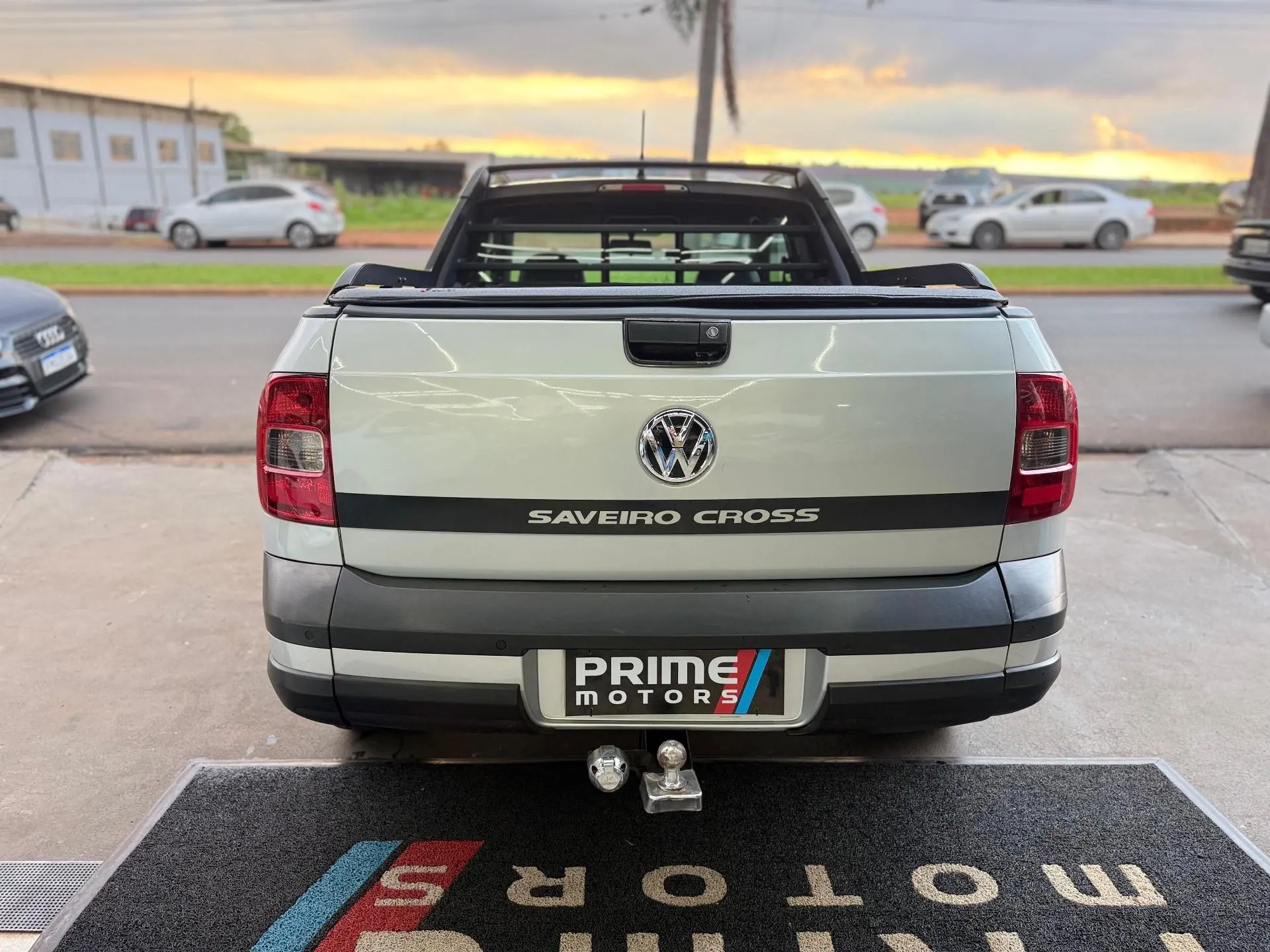 VOLKSWAGEN Saveiro - Foto