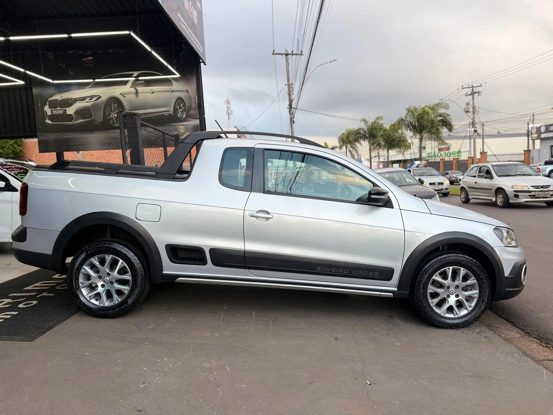 VOLKSWAGEN Saveiro - Foto