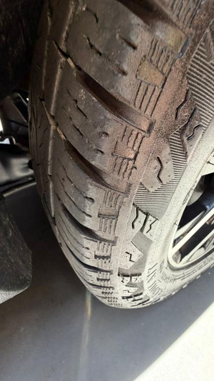 VOLKSWAGEN Saveiro - Foto