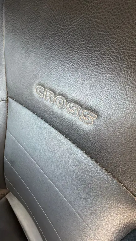 VOLKSWAGEN Saveiro - Foto