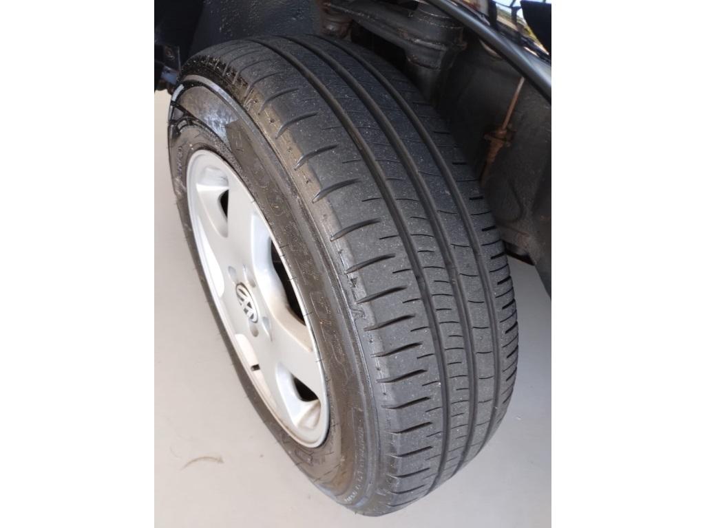 VOLKSWAGEN Saveiro - Foto