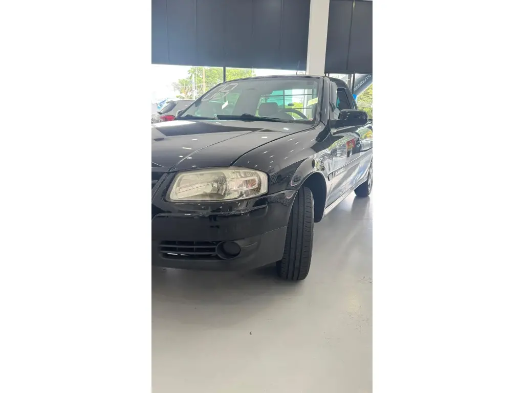 VOLKSWAGEN Saveiro - Foto