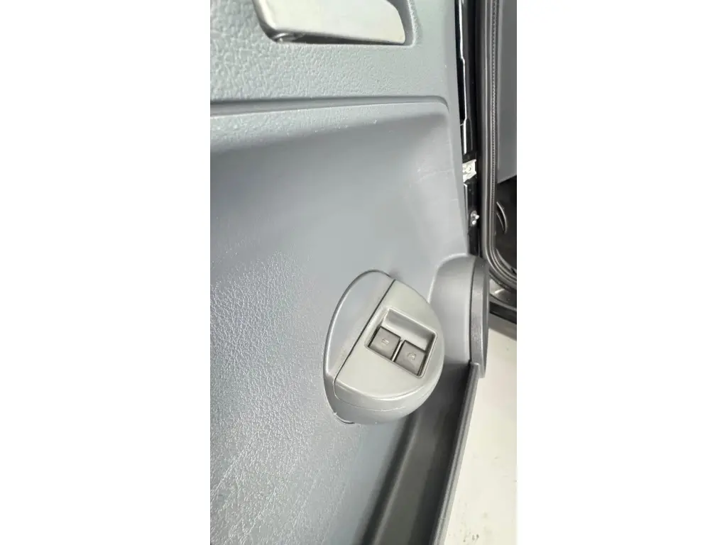 VOLKSWAGEN Saveiro - Foto