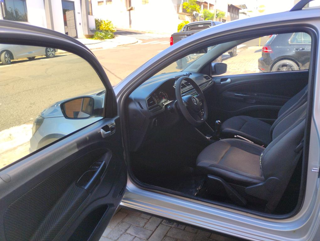 VOLKSWAGEN Saveiro - Foto