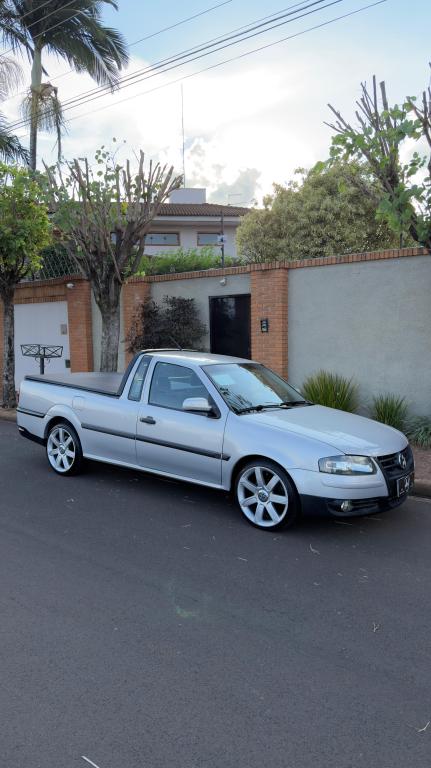 VOLKSWAGEN Saveiro - Foto