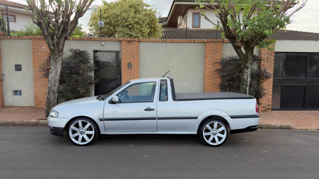 VOLKSWAGEN Saveiro - Foto