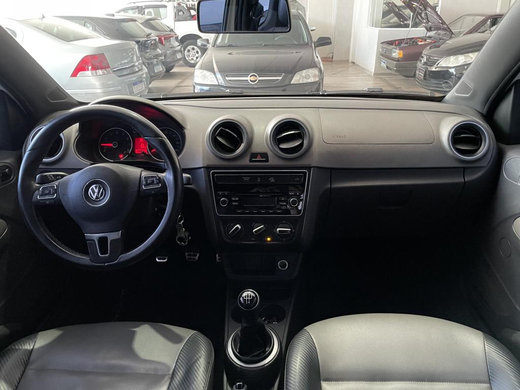 VOLKSWAGEN Saveiro - Foto