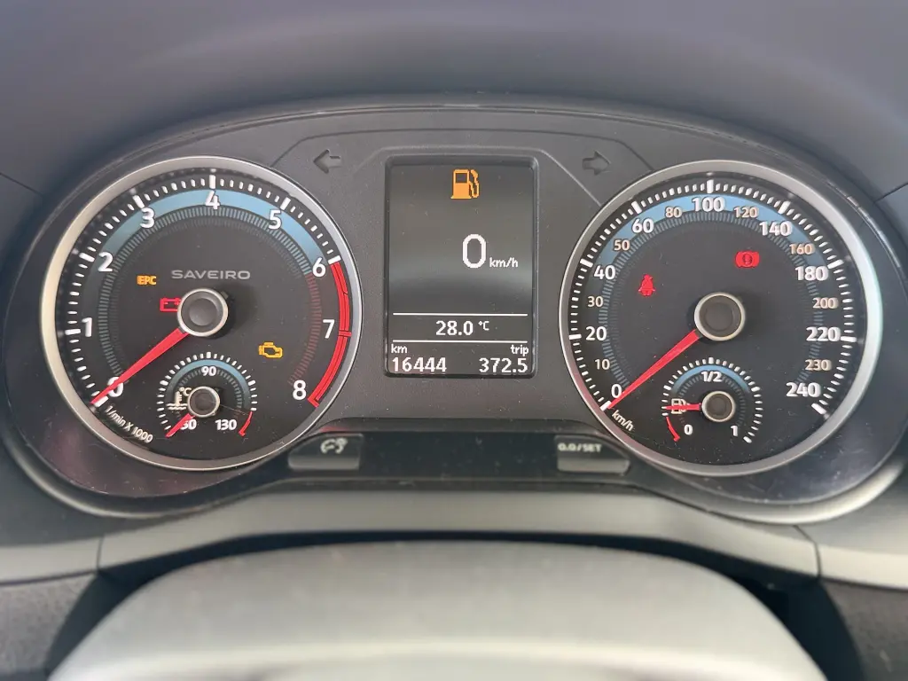 VOLKSWAGEN Saveiro - Foto