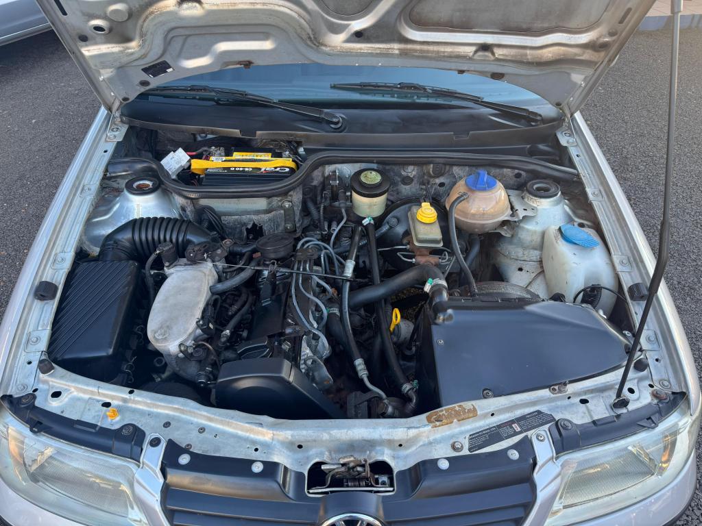 VOLKSWAGEN Saveiro - Foto