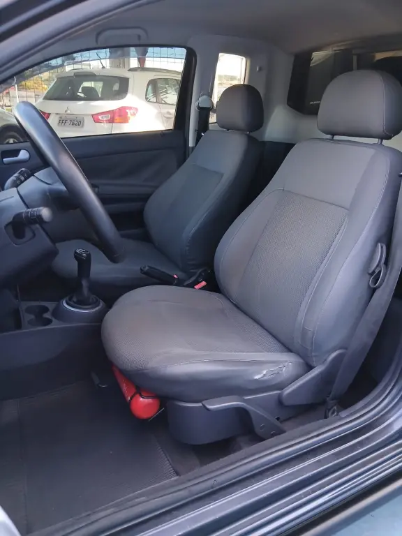 VOLKSWAGEN Saveiro - Foto