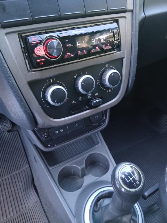 VOLKSWAGEN Saveiro - Foto