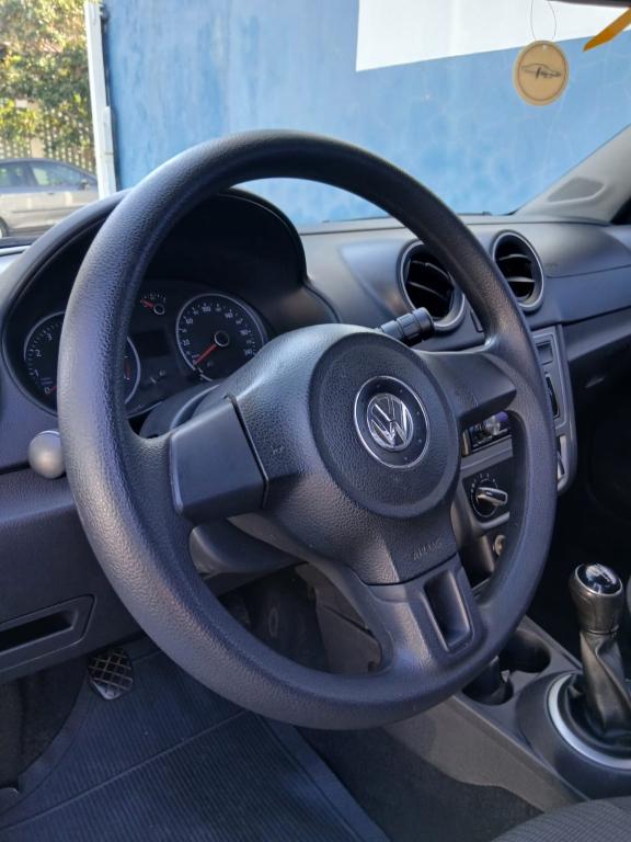 VOLKSWAGEN Saveiro - Foto
