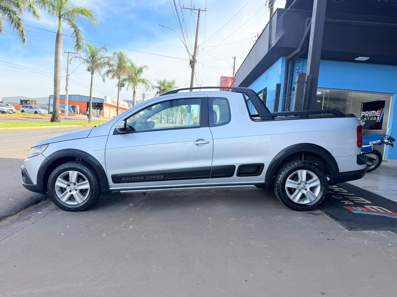 VOLKSWAGEN Saveiro