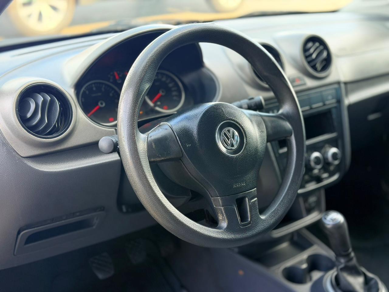 VOLKSWAGEN Saveiro - Foto