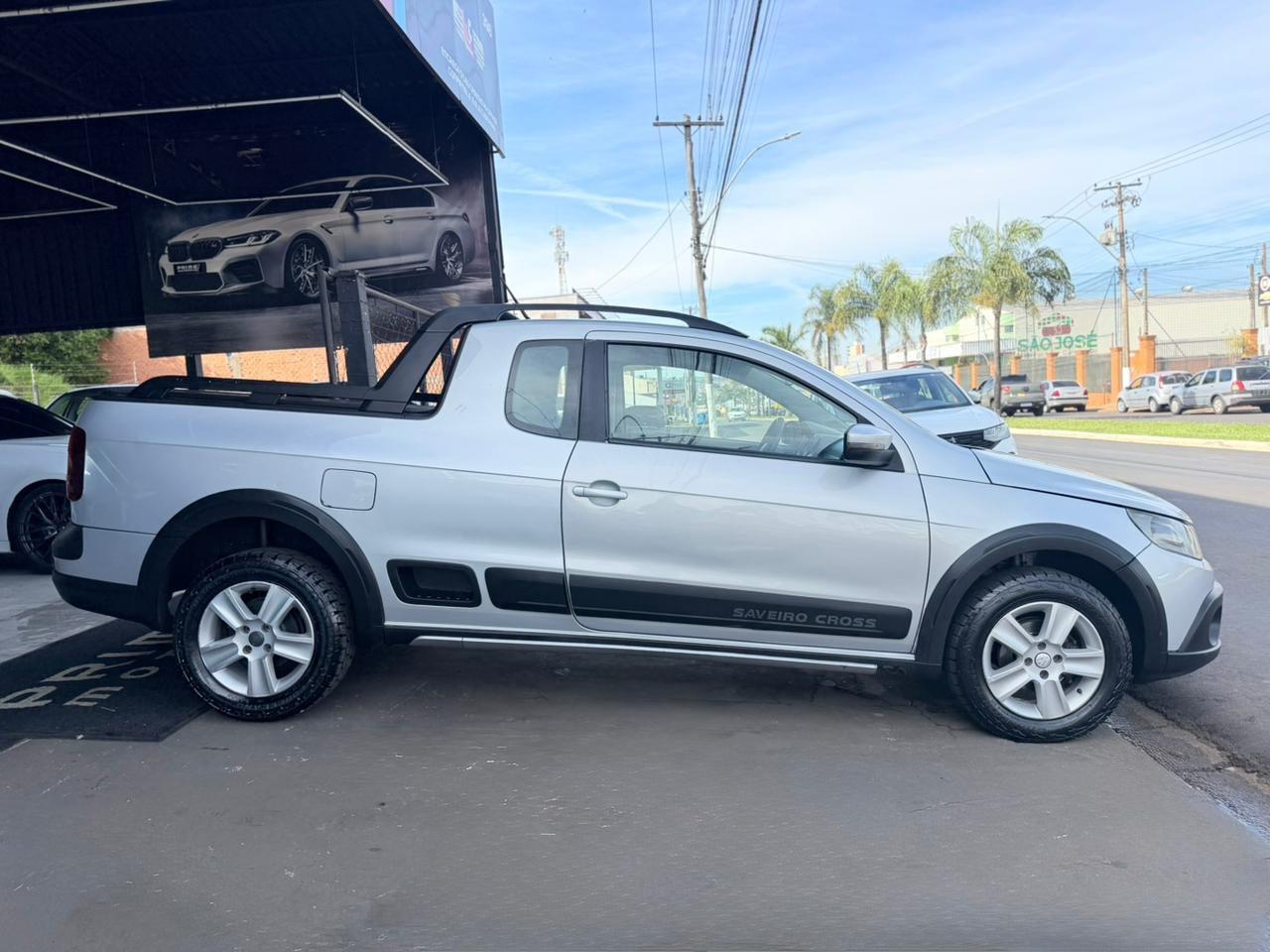 VOLKSWAGEN Saveiro - Foto