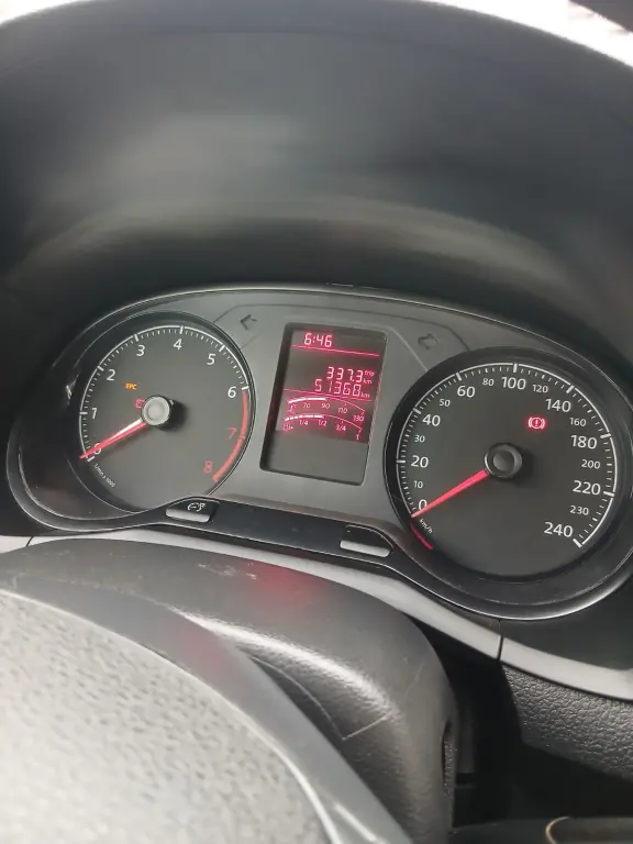 VOLKSWAGEN Saveiro - Foto